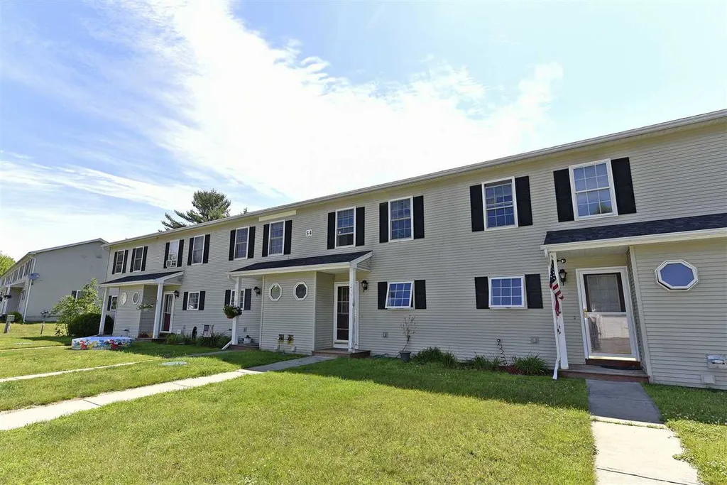 54 Colonial Road Fairfax VT 05454