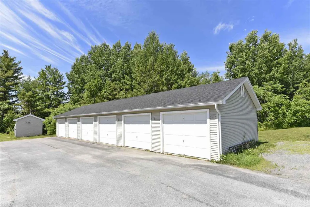 54 Colonial Road Fairfax VT 05454