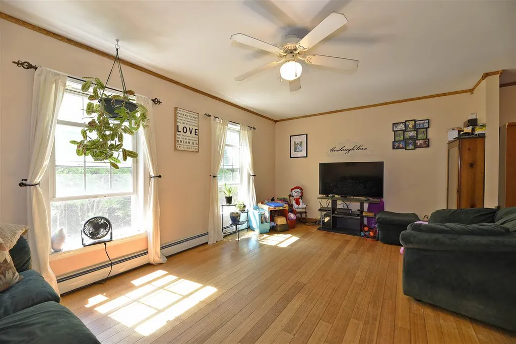 54 Colonial Road Fairfax VT 05454