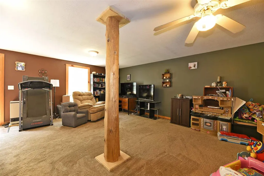 54 Colonial Road Fairfax VT 05454