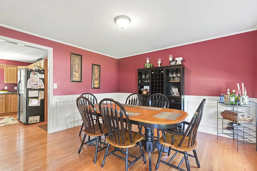 33 Jay Way Rochester NH 03868