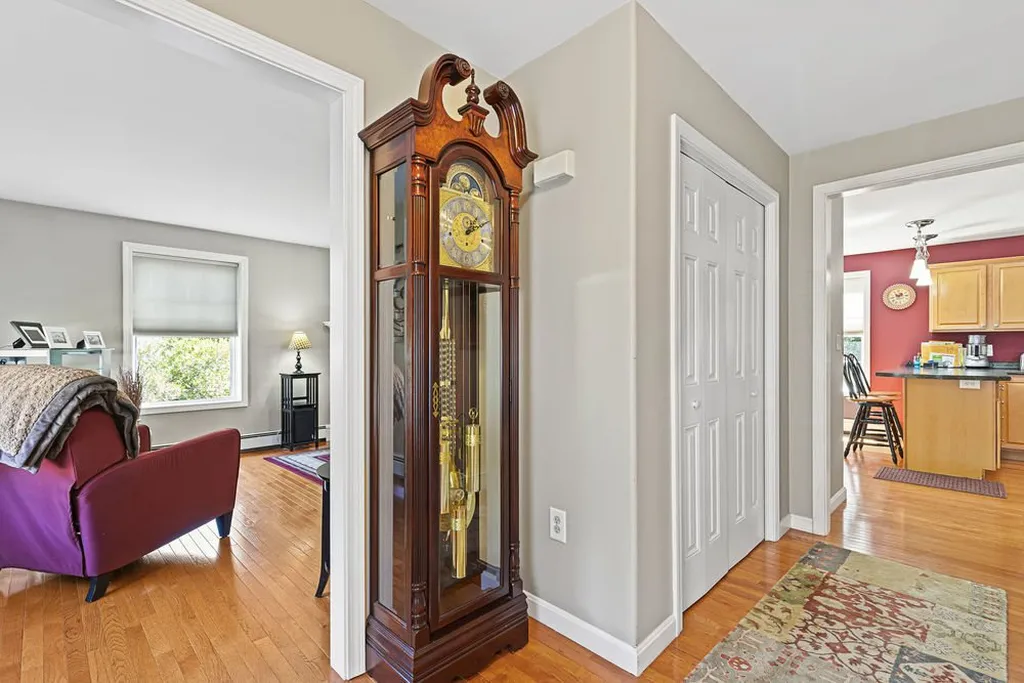 33 Jay Way Rochester NH 03868