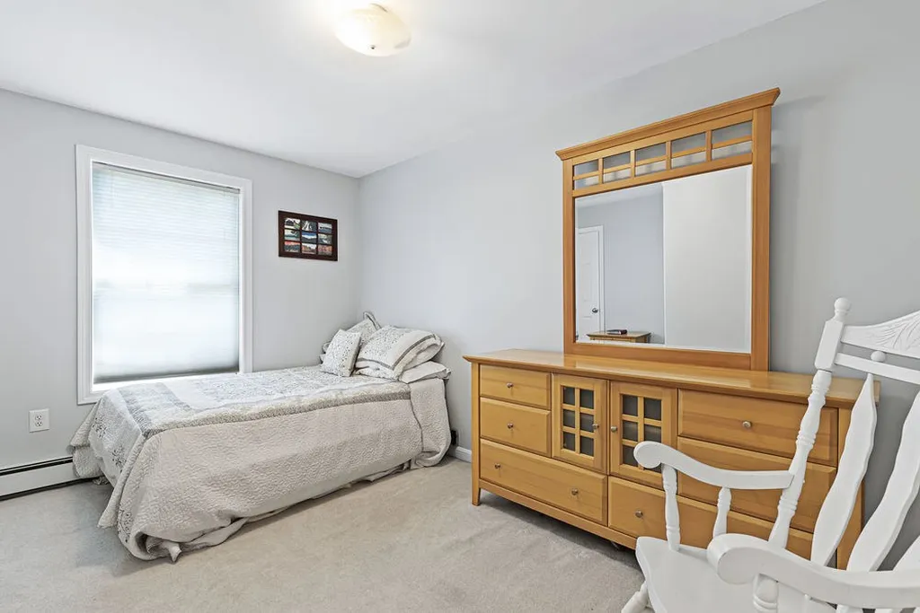 33 Jay Way Rochester NH 03868