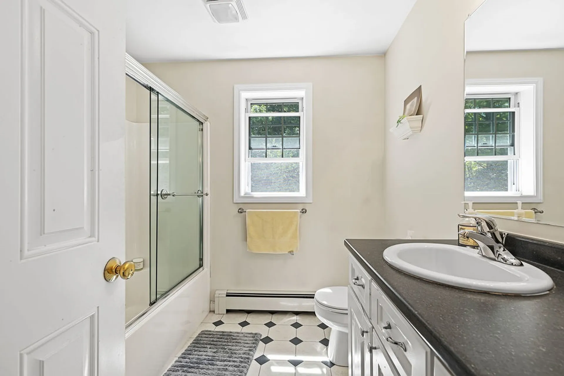 33 Jay Way Rochester NH 03868