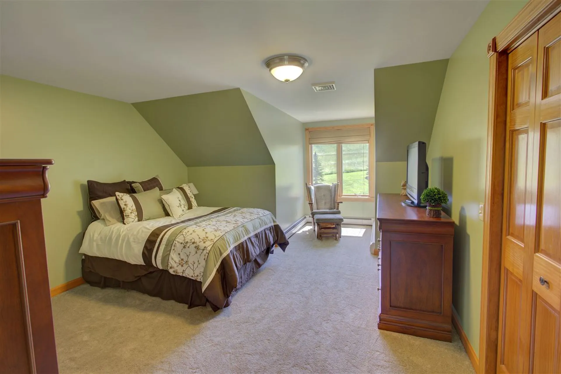 271 River Road Claremont NH 03743