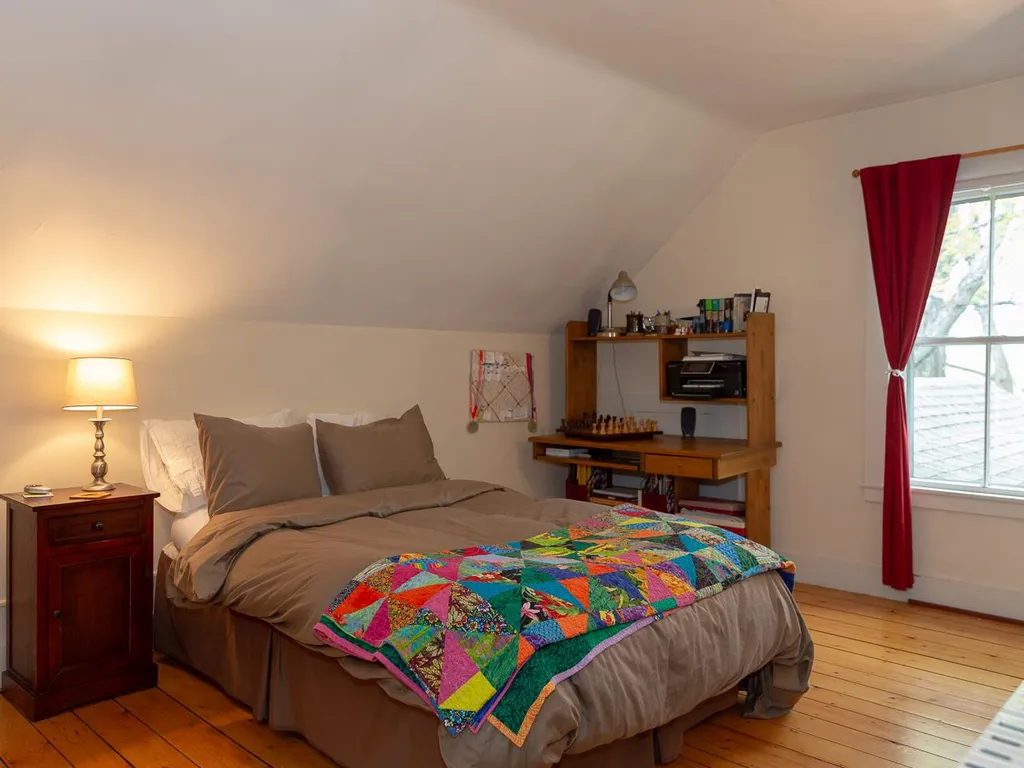 11 Mount Pleasant Street Newmarket NH 03857