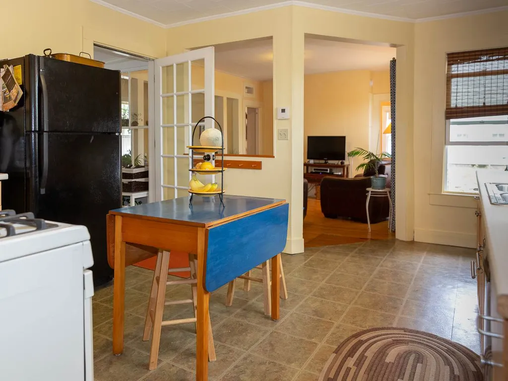 11 Mount Pleasant Street Newmarket NH 03857