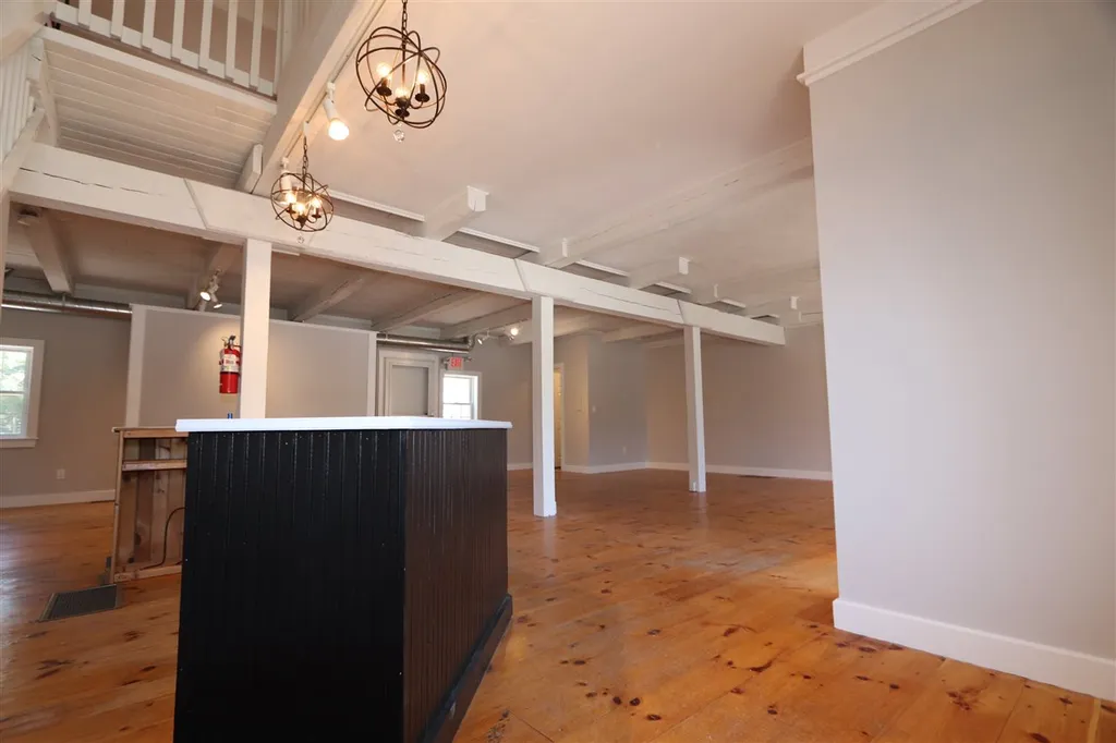 87 Lafayette Road Hampton Falls NH 03844
