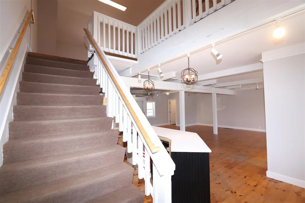 87 Lafayette Road Hampton Falls NH 03844