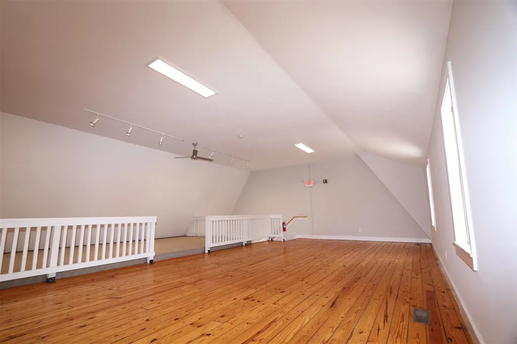 87 Lafayette Road Hampton Falls NH 03844