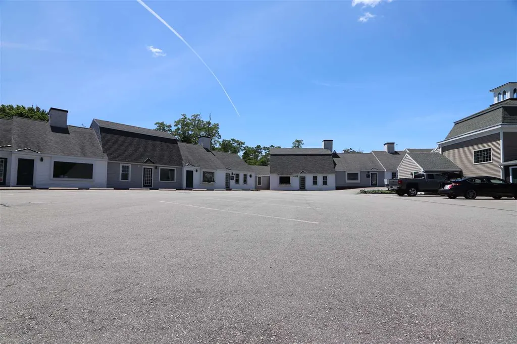 87 Lafayette Road Hampton Falls NH 03844