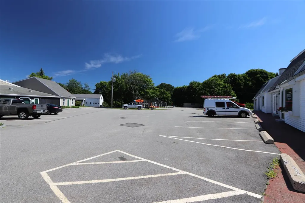 87 Lafayette Road Hampton Falls NH 03844