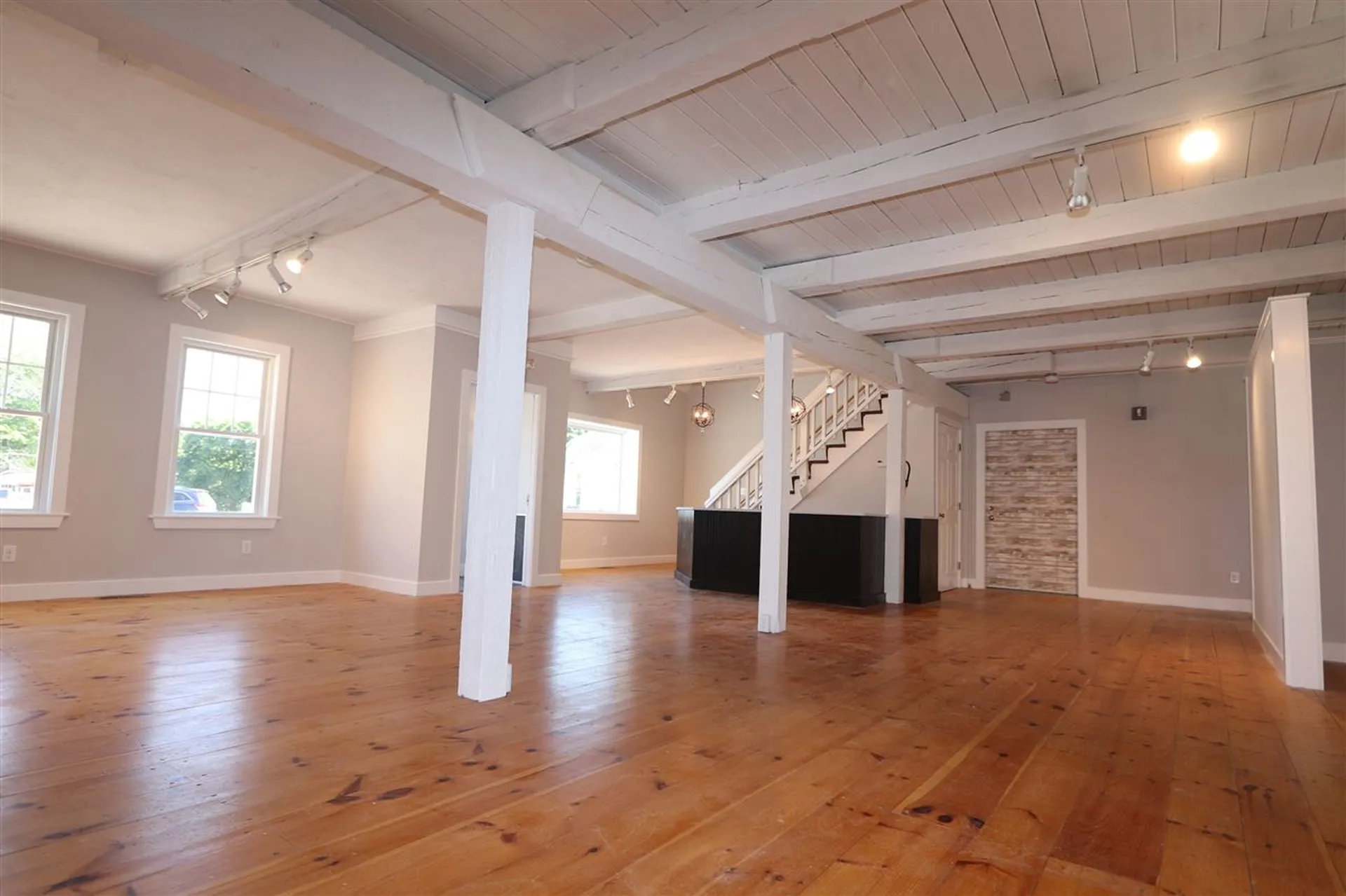 87 Lafayette Road Hampton Falls NH 03844
