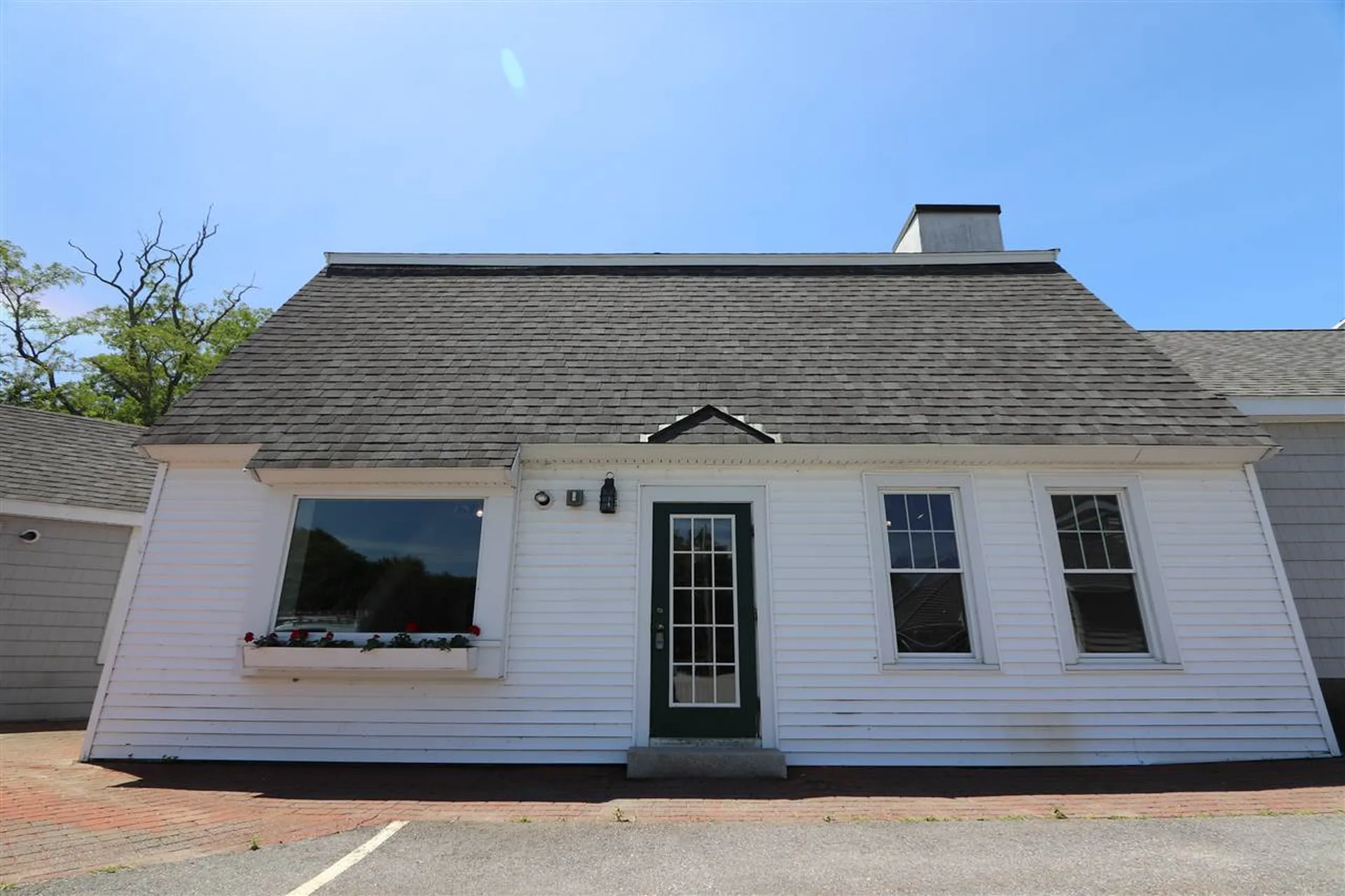 87 Lafayette Road Hampton Falls NH 03844