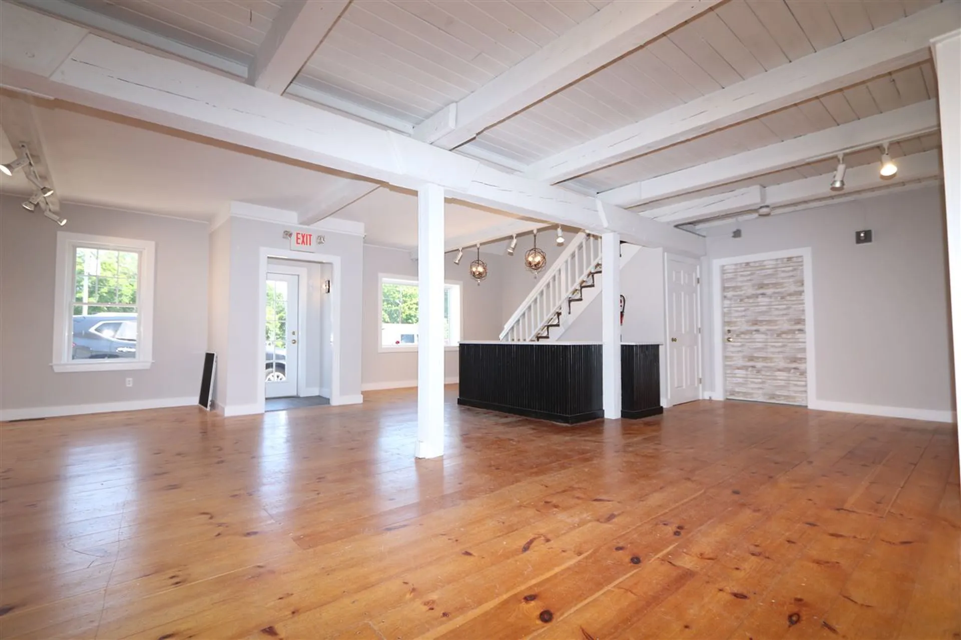 87 Lafayette Road Hampton Falls NH 03844