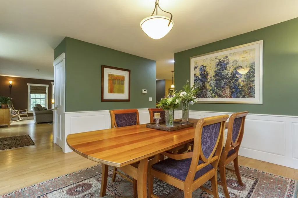 49 Oak Hill Road Brookline NH 03033