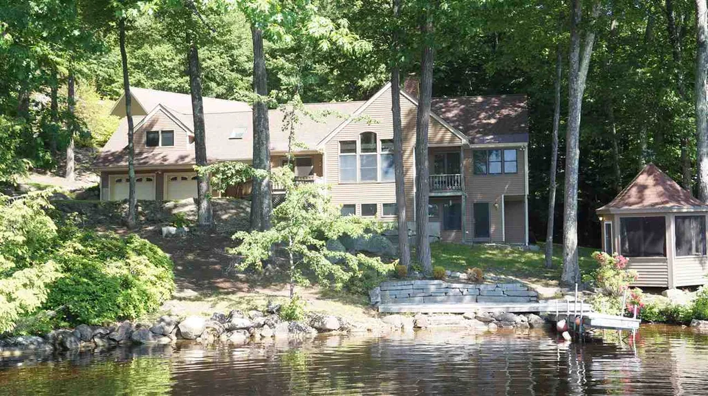 121 Collins Landing Road Weare NH 03281