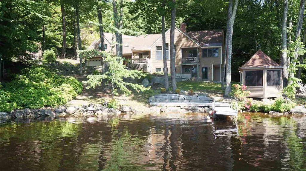 121 Collins Landing Road Weare NH 03281