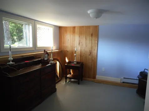 121 Collins Landing Road Weare NH 03281