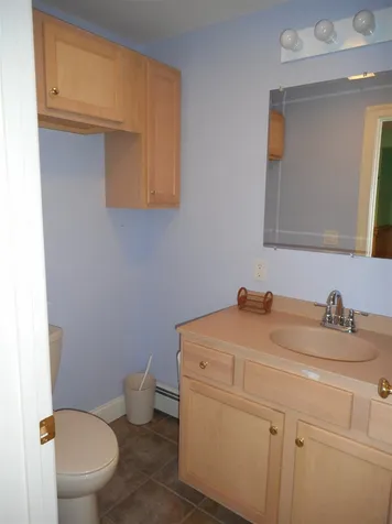 121 Collins Landing Road Weare NH 03281