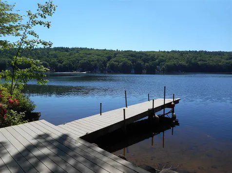 121 Collins Landing Road Weare NH 03281