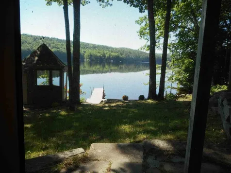 121 Collins Landing Road Weare NH 03281