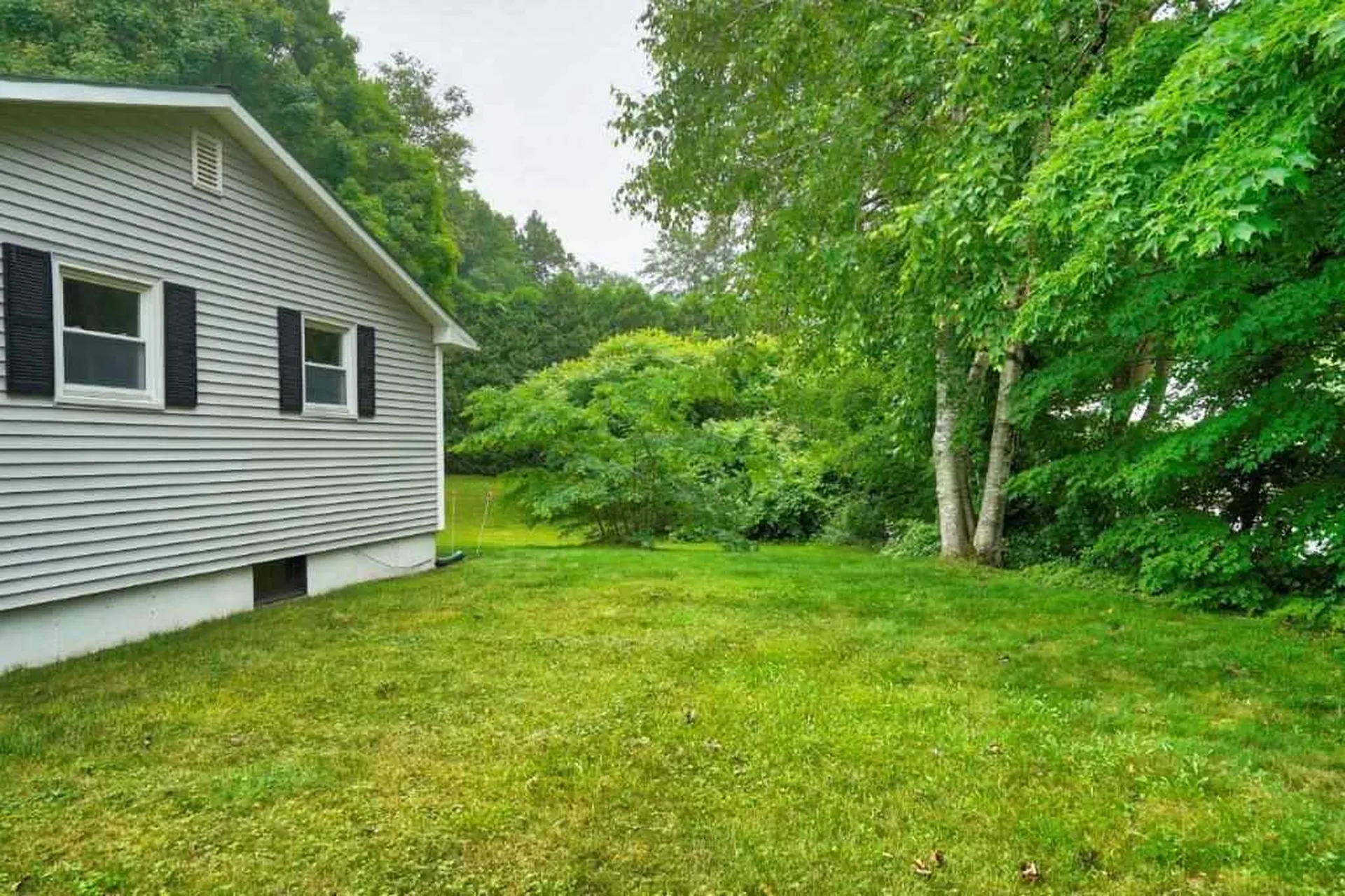 21 Old Derry Road Hudson NH 03051