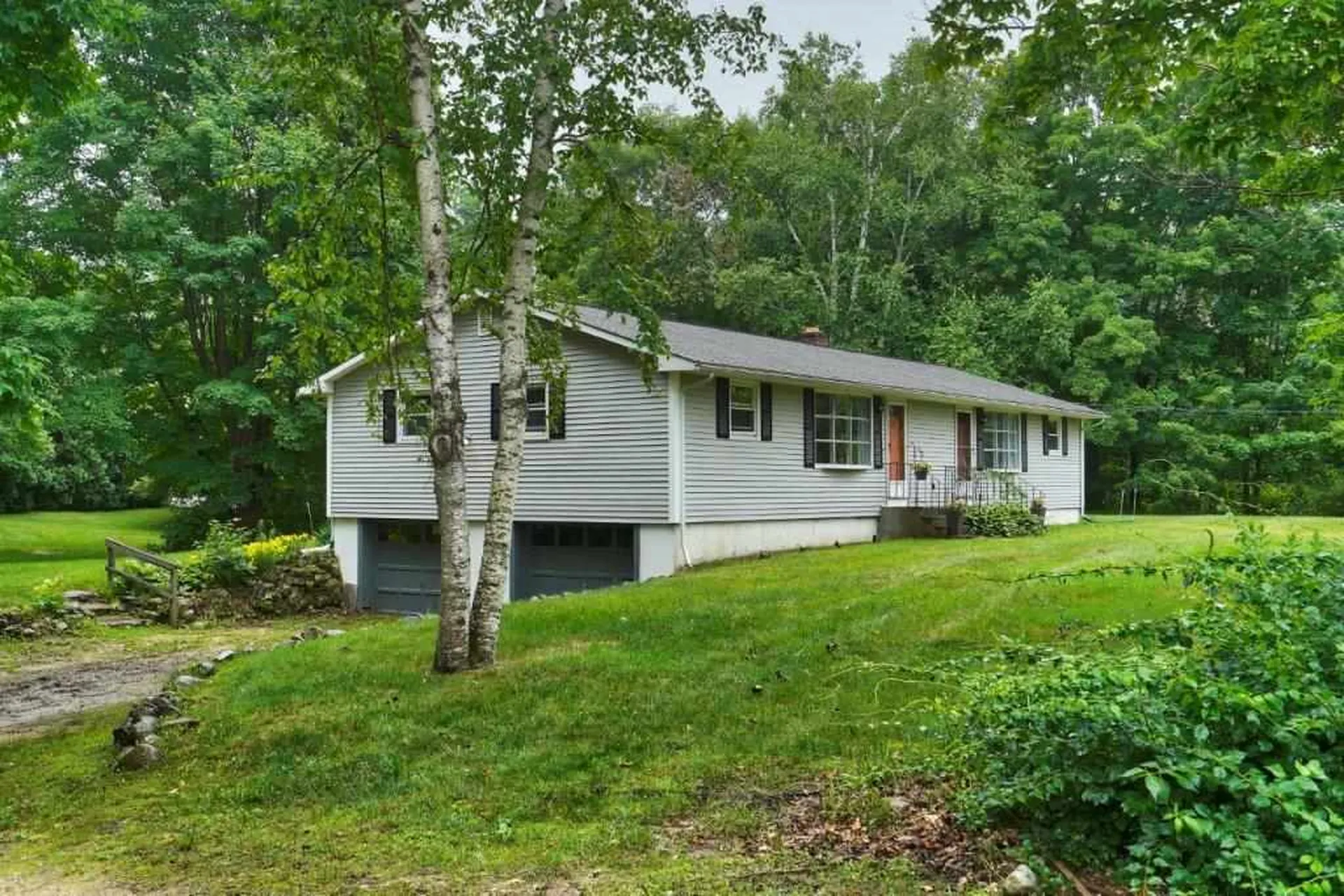 21 Old Derry Road Hudson NH 03051
