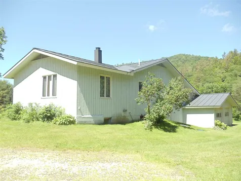 3731 Vt Route 107 Stockbridge VT 05772