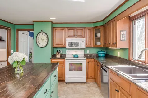 35 Freshet Road Madbury NH 03823