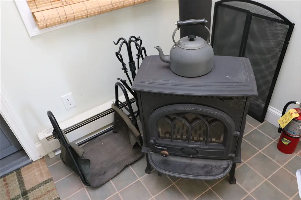 355 Summit Road Warren VT 05674