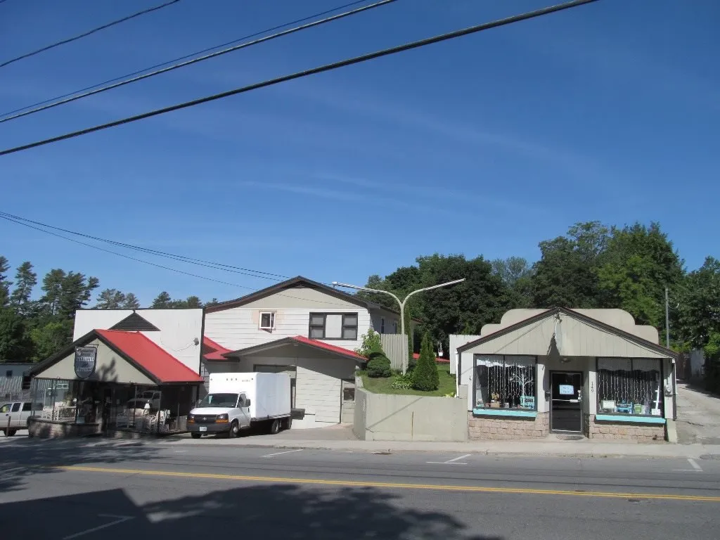 149 Pleasant Street Claremont NH 02373