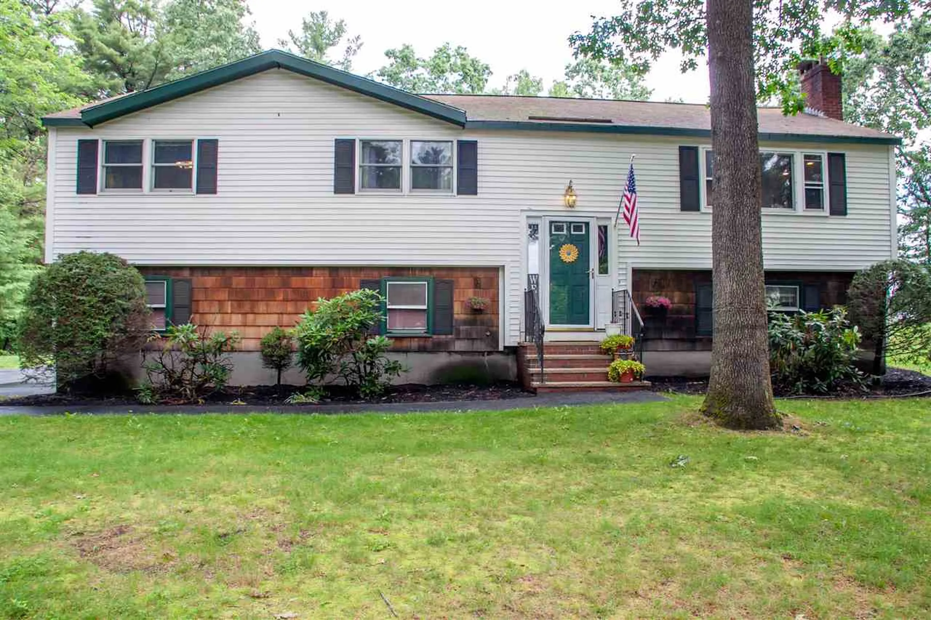2 Skylark Drive Derry NH 03038