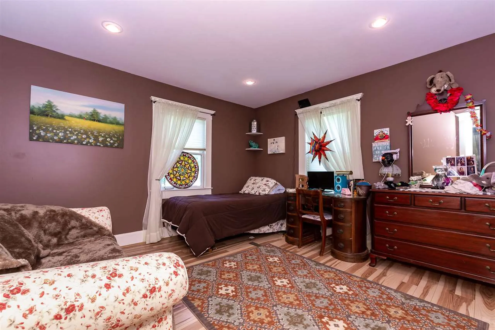 1 Burns Street Nashua NH 03064