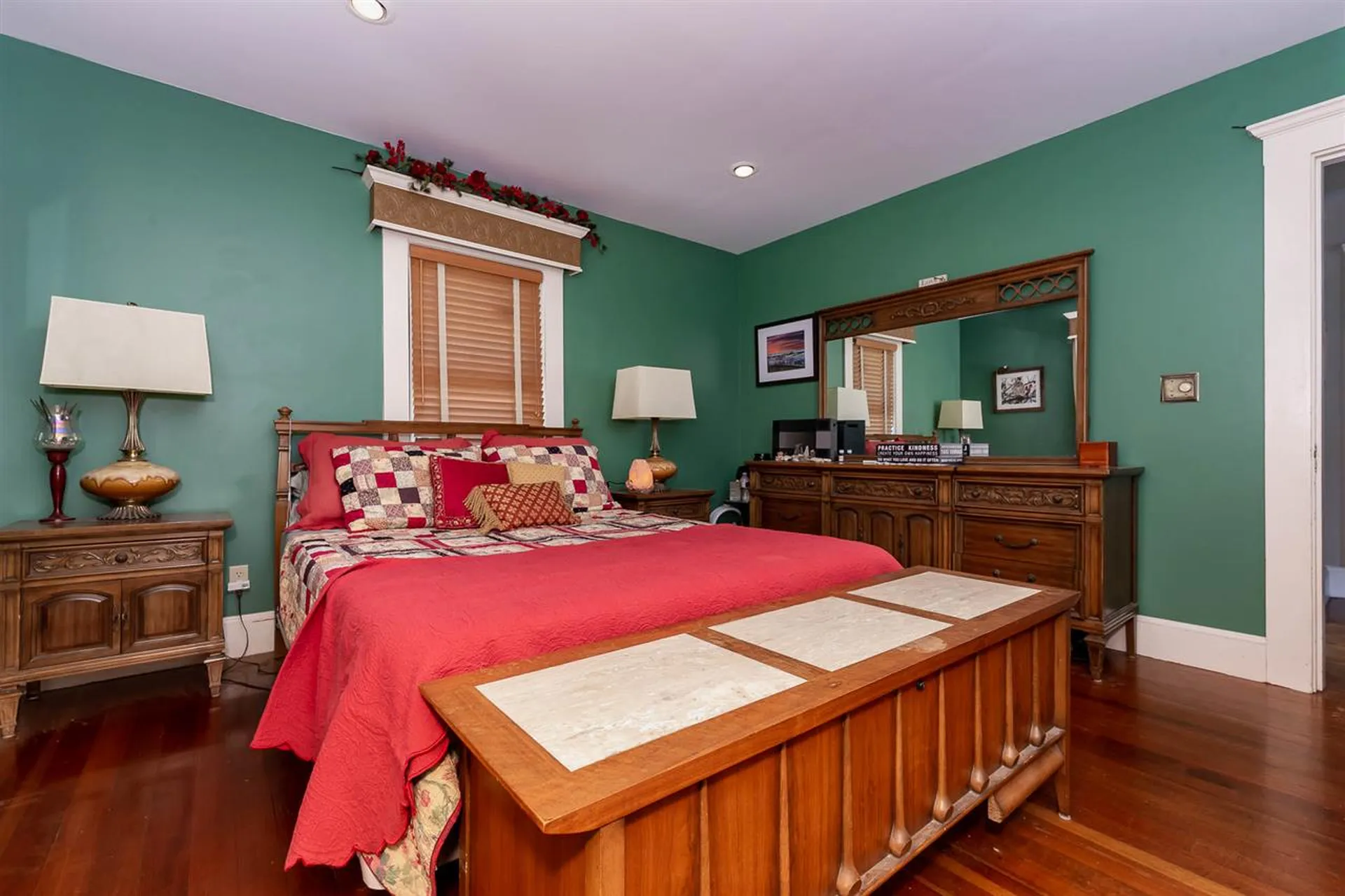 1 Burns Street Nashua NH 03064
