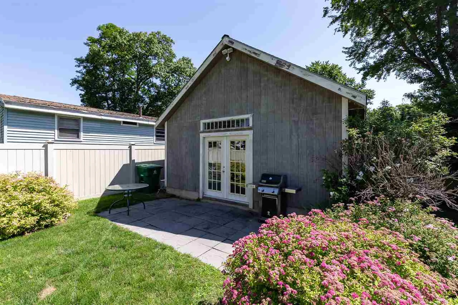 1 Burns Street Nashua NH 03064