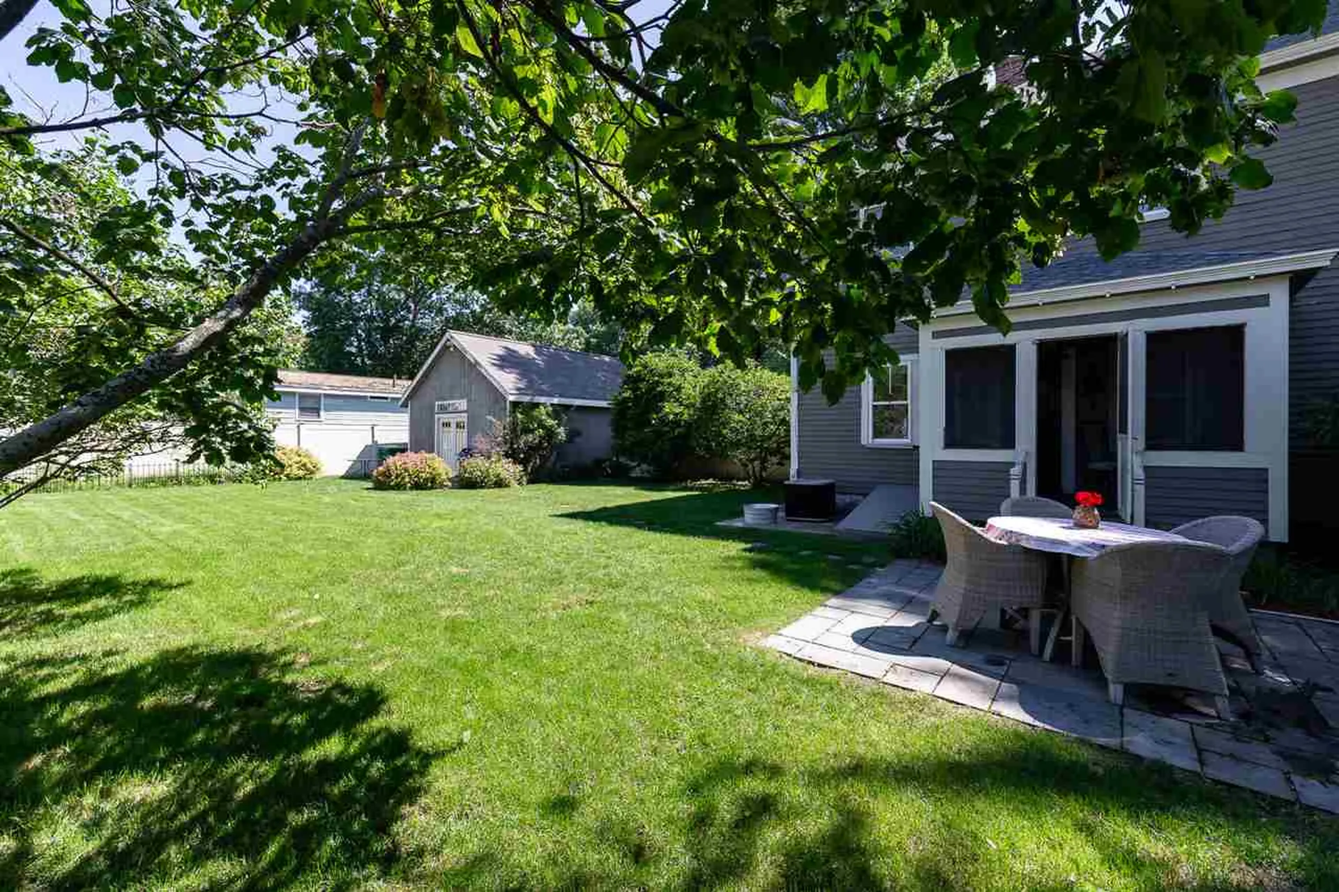 1 Burns Street Nashua NH 03064