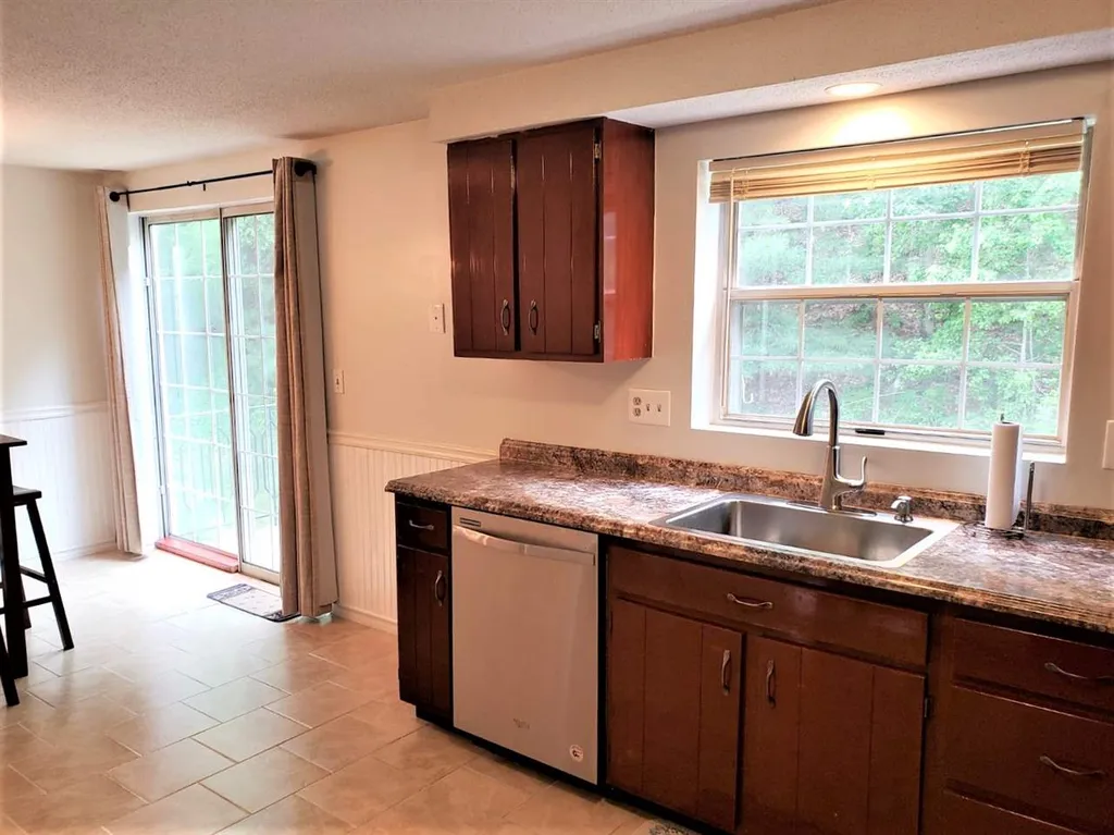 79 East Ridge Road Merrimack NH 03054