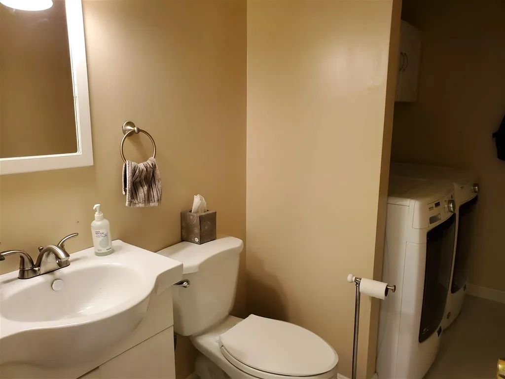 79 East Ridge Road Merrimack NH 03054
