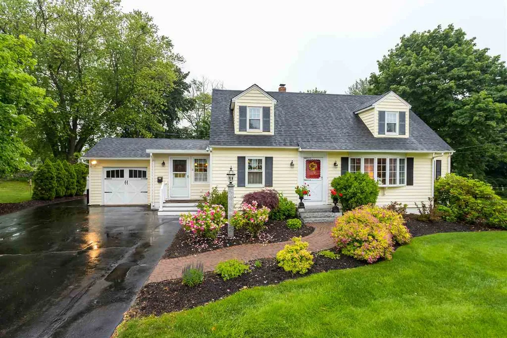 2 Crescent Avenue Dover NH 03820