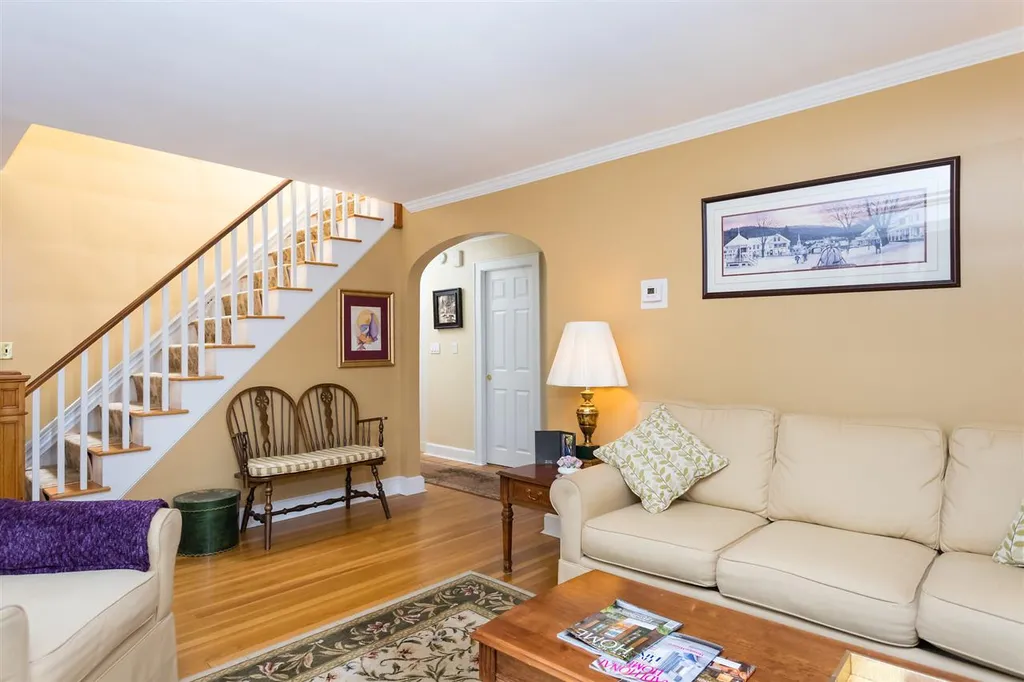 2 Crescent Avenue Dover NH 03820