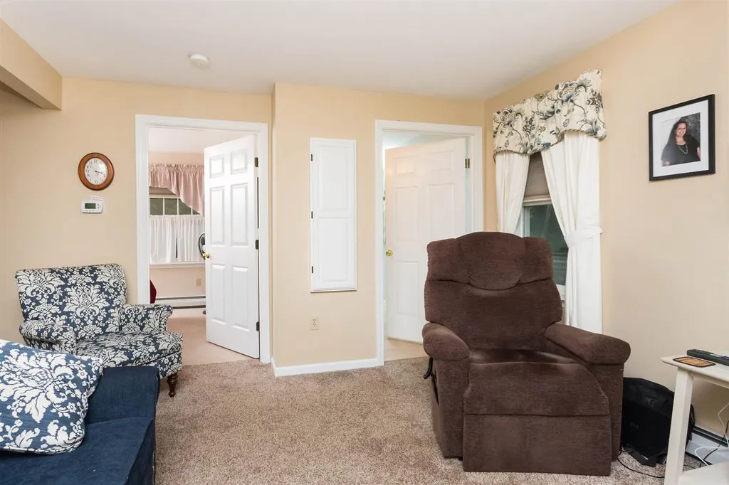 2 Crescent Avenue Dover NH 03820