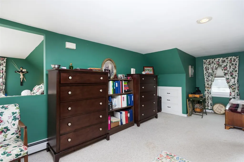 2 Crescent Avenue Dover NH 03820