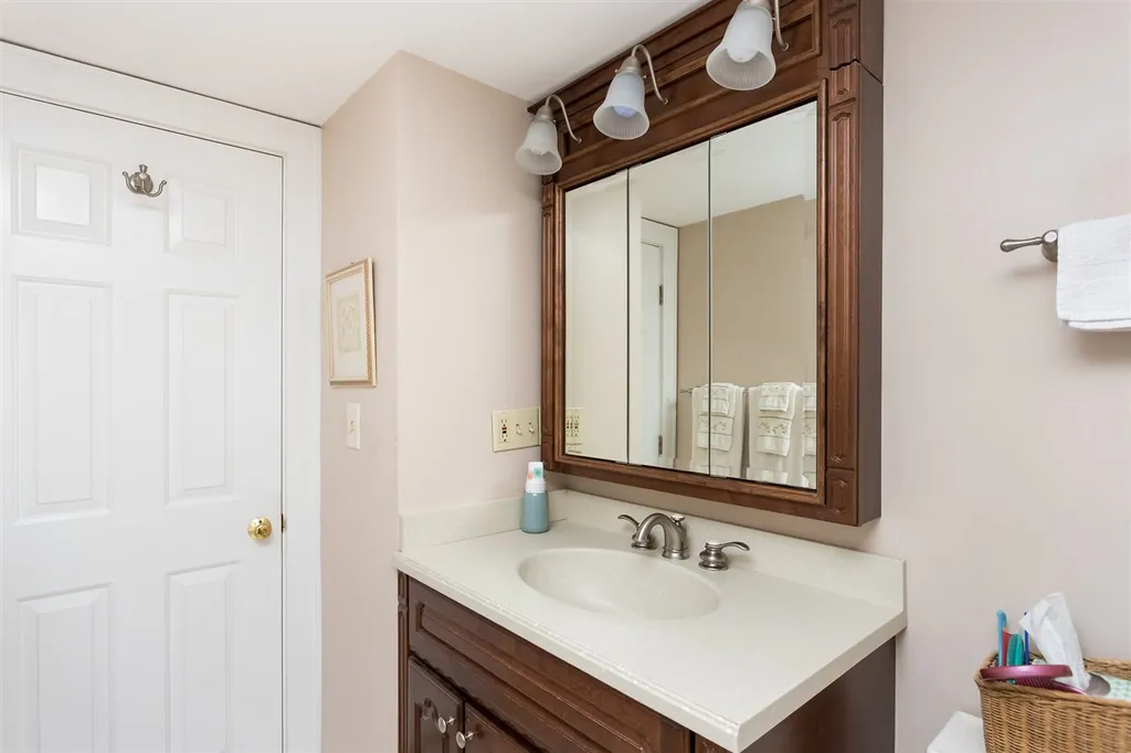 2 Crescent Avenue Dover NH 03820