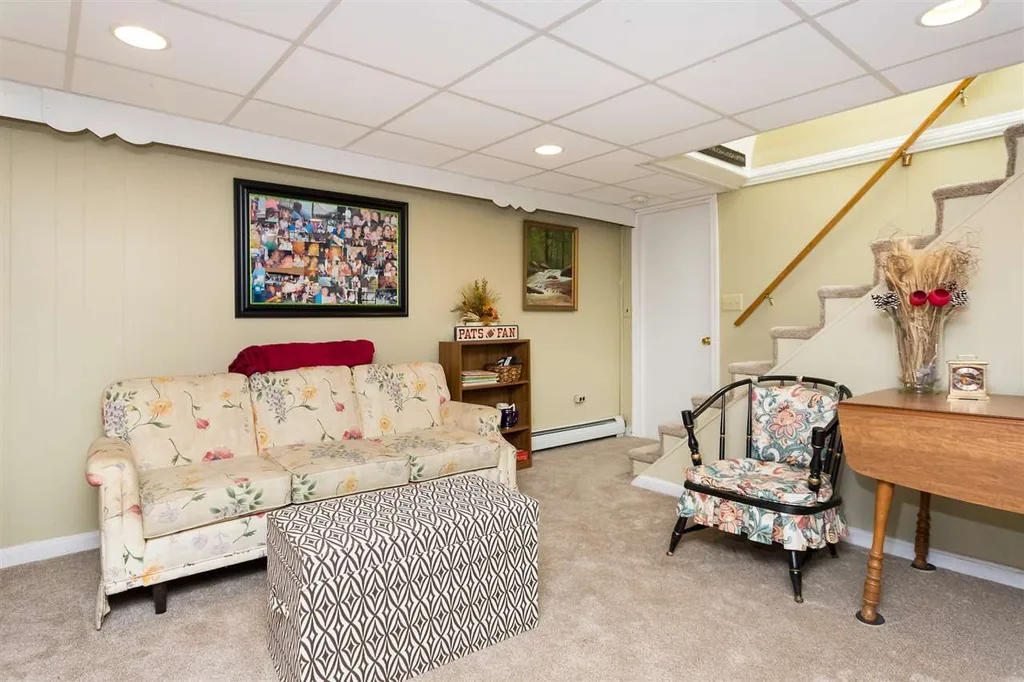 2 Crescent Avenue Dover NH 03820