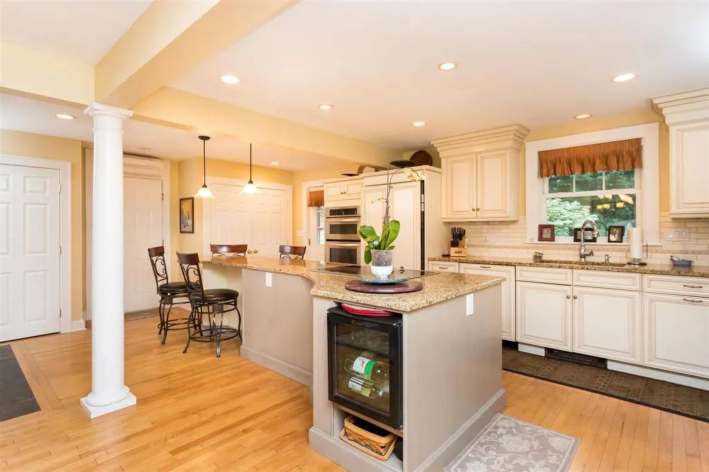 2 Crescent Avenue Dover NH 03820
