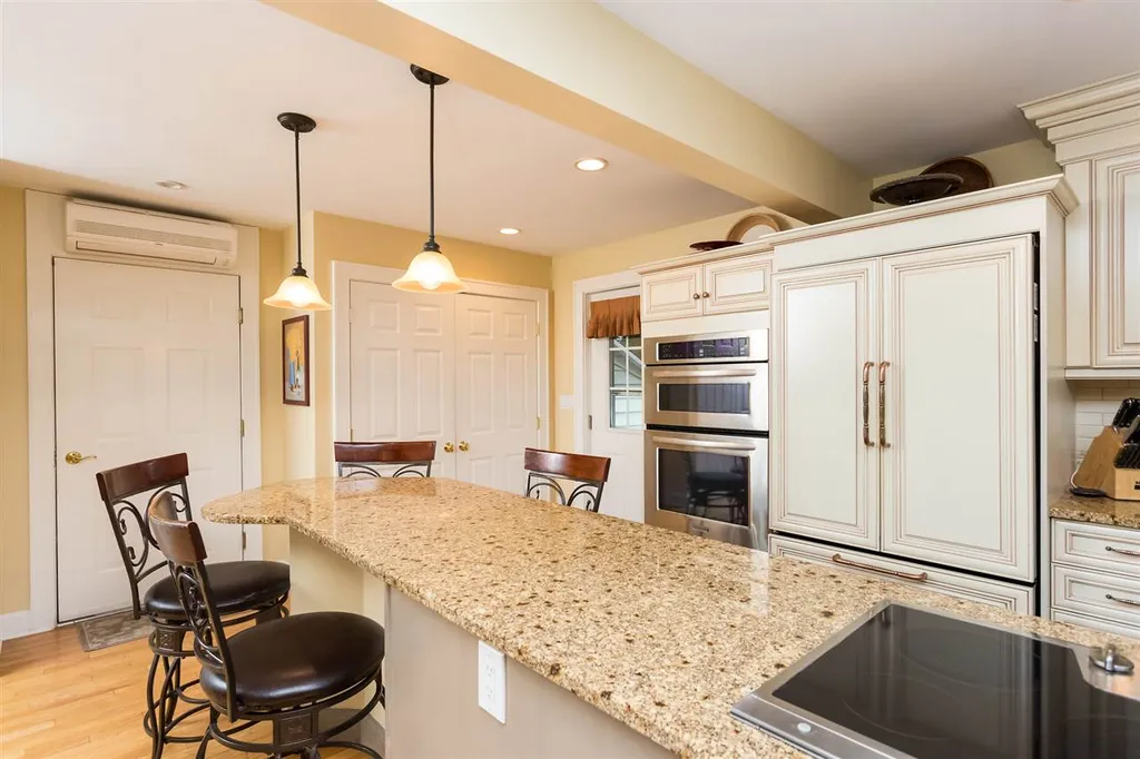 2 Crescent Avenue Dover NH 03820