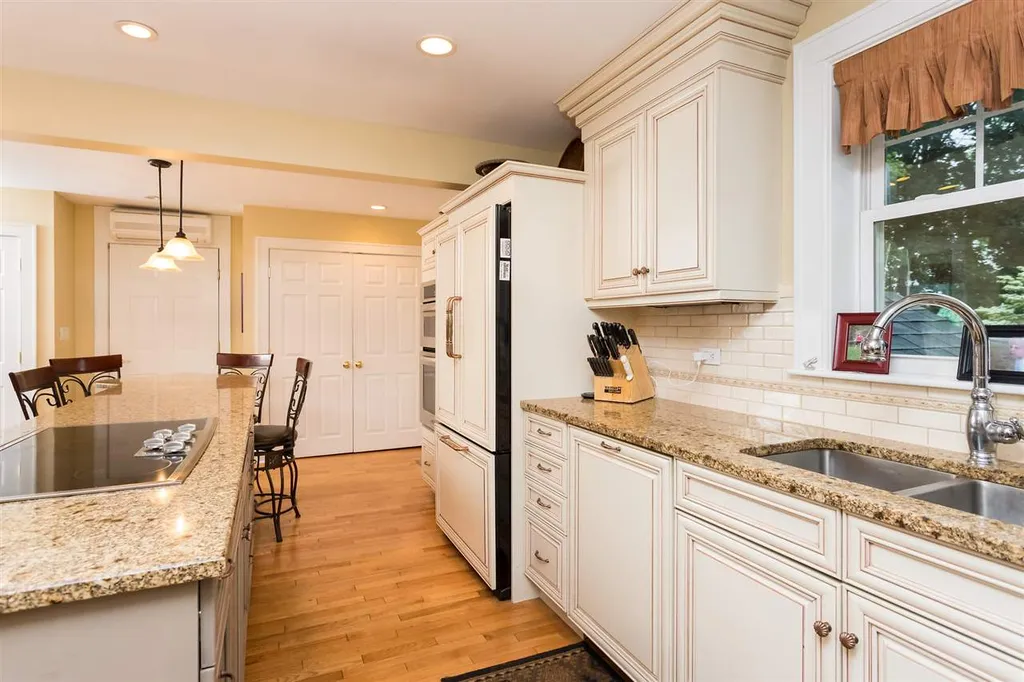 2 Crescent Avenue Dover NH 03820