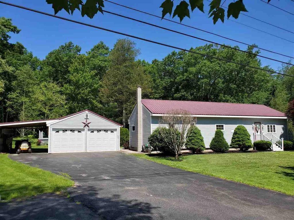 59 Stage Road Deerfield NH 03037