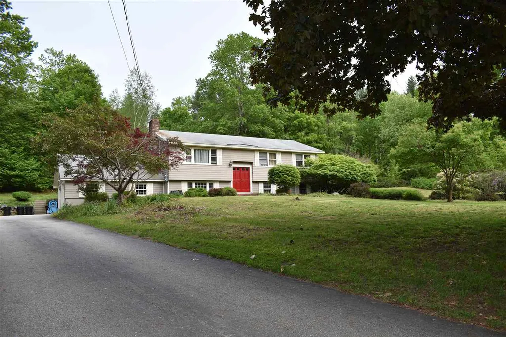 3 Northfield Road Amherst NH 03031